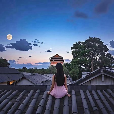 The East Hotel-Very Close To The Drum Tower,The Lama Temple,Houhai Bar Street,And The Forbidden City,There Are Many Old Beijing Traditional Hutongs Around The Hotel ,Experience The Culture Of Old Beijing Hutongs,Near Exit A Of Shichahai On Metro Line Zewnętrze zdjęcie