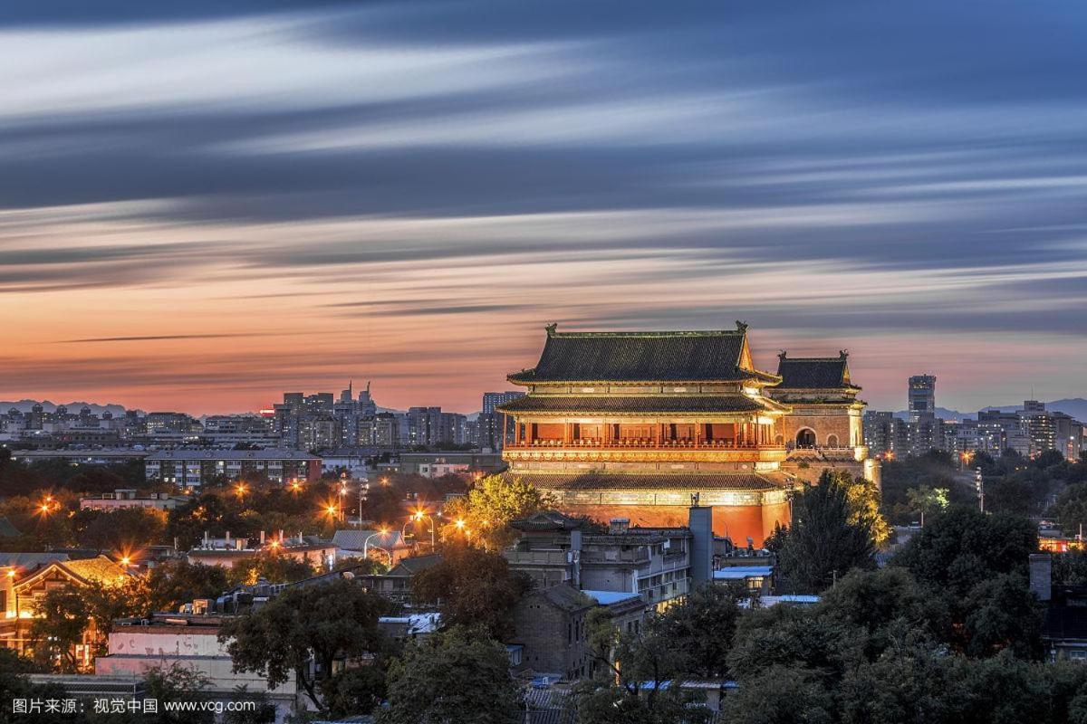 The East Hotel-Very Close To The Drum Tower,The Lama Temple,Houhai Bar Street,And The Forbidden City,There Are Many Old Beijing Traditional Hutongs Around The Hotel ,Experience The Culture Of Old Beijing Hutongs,Near Exit A Of Shichahai On Metro Line Zewnętrze zdjęcie